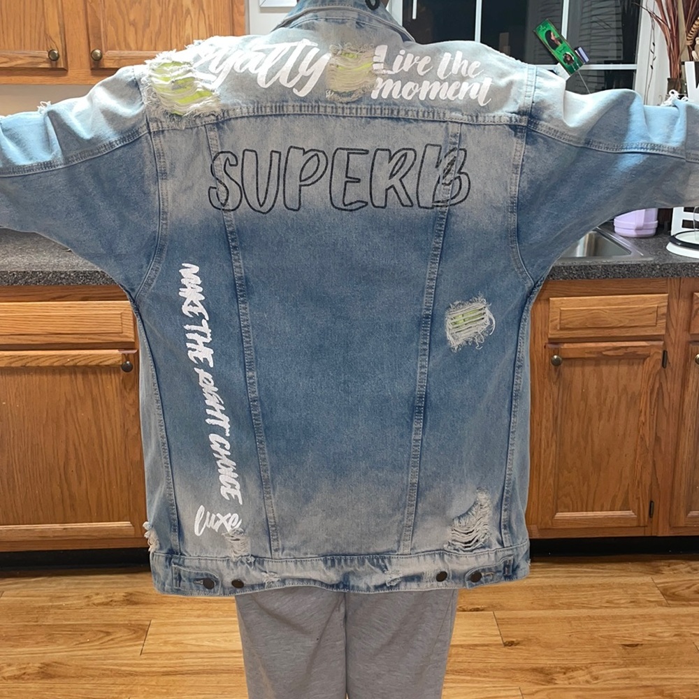 Long length, jean jacket size medium fashion nova brand gently used.